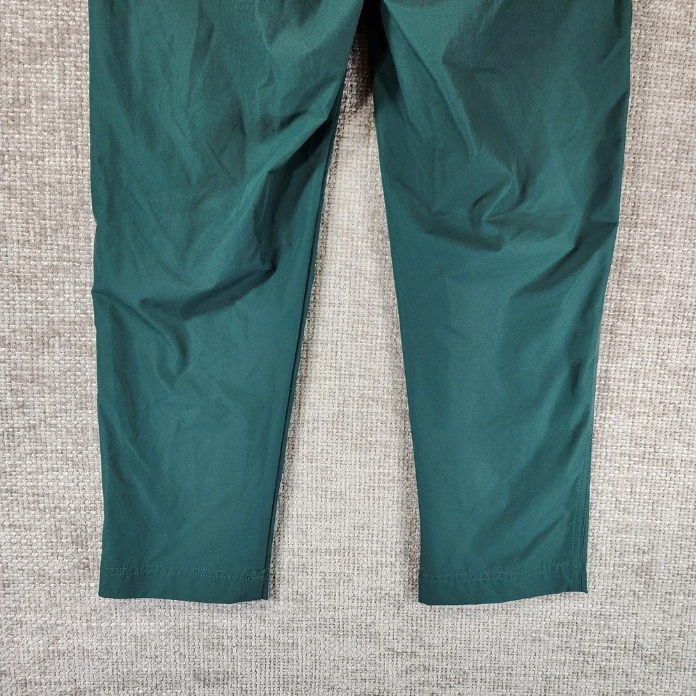 Kirkland Signature Ladies' Travel Pants Stretch Crop Womens‎ 4 Green 30x26 EUC